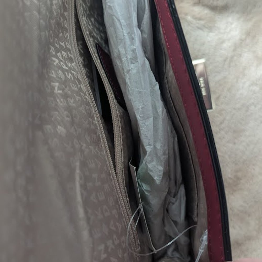 Kate Spade Harwood Place Fiona Red Leather Crossbody - Picture 3 of 4